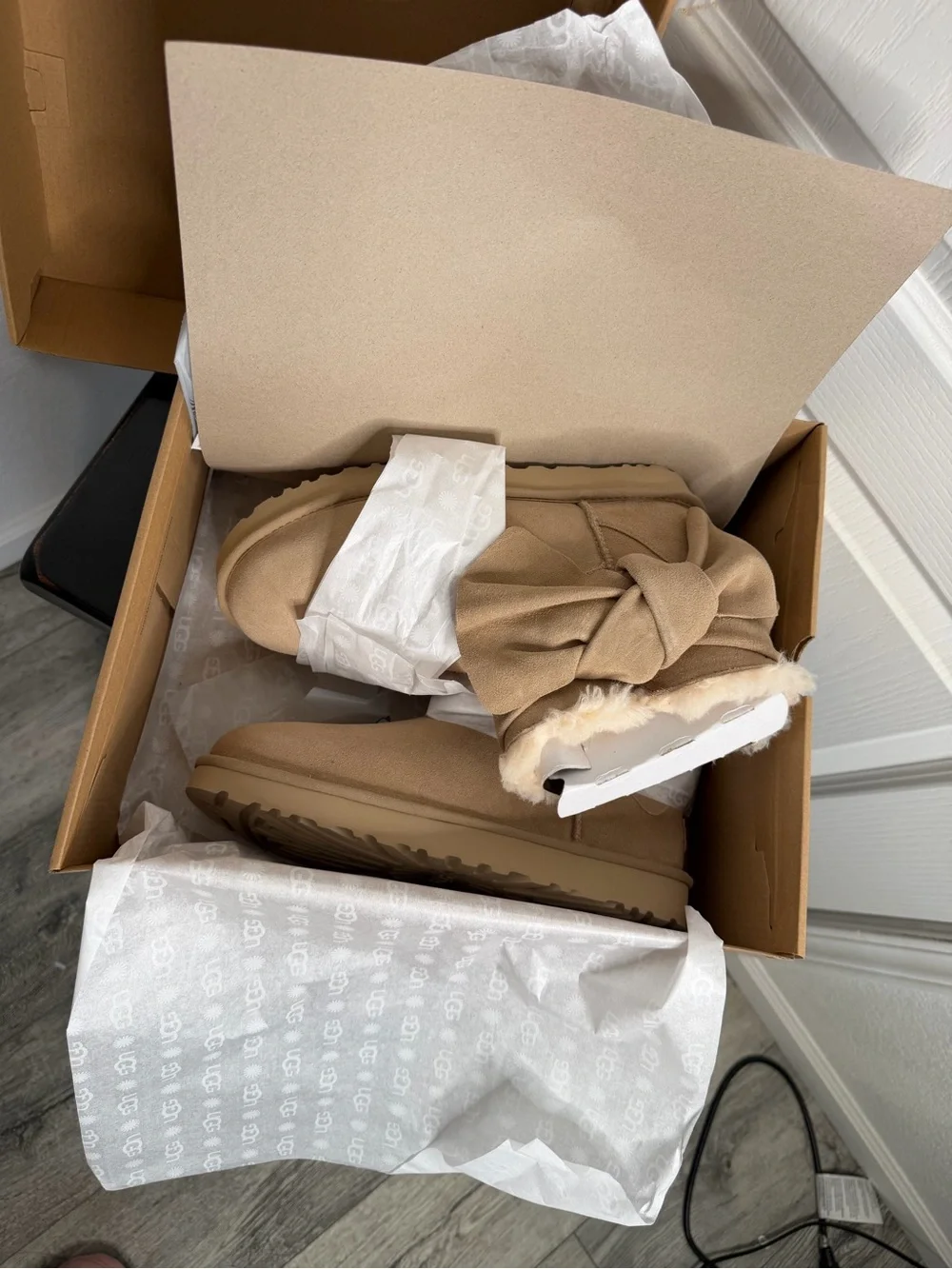 UGG Classic Mini Bow